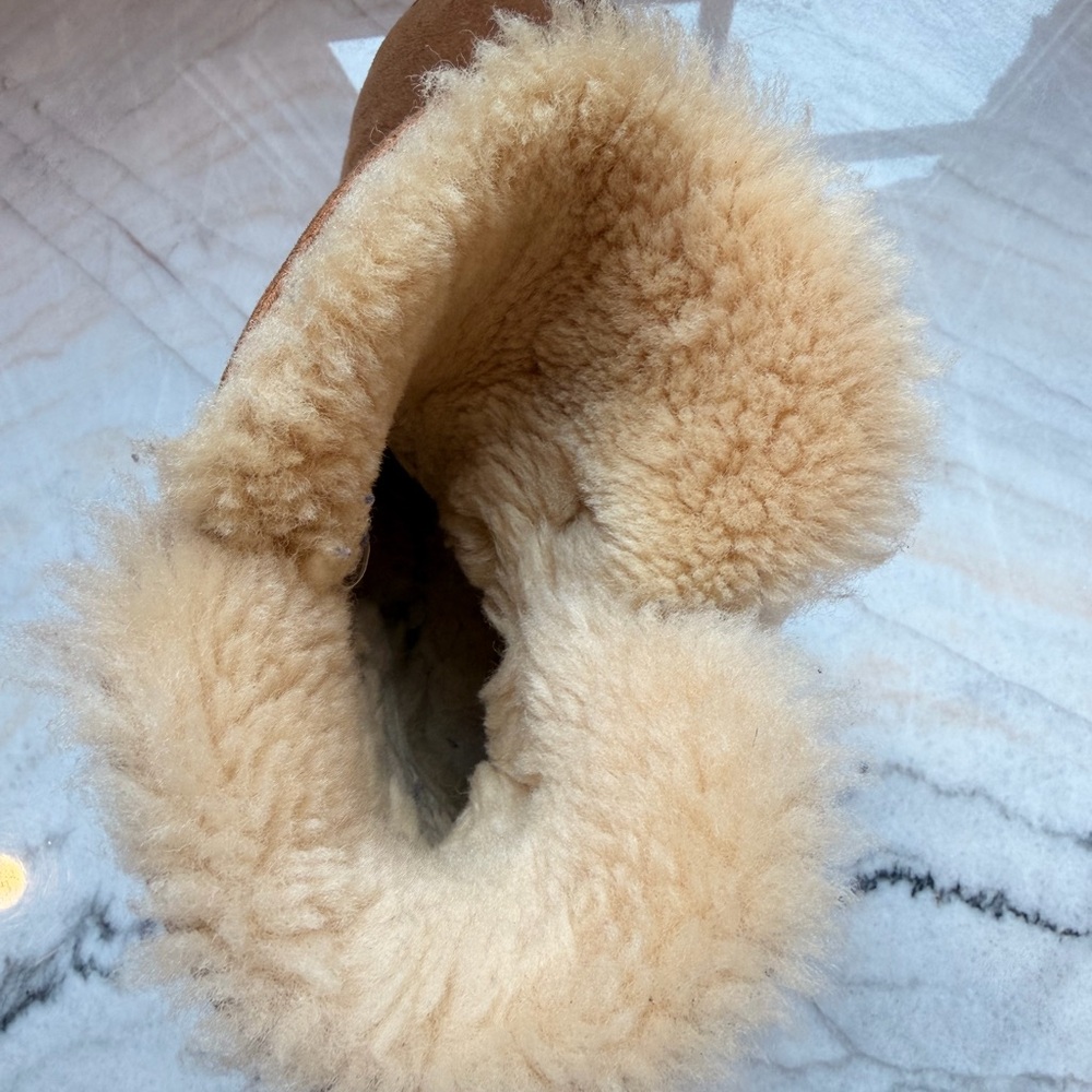 UGG Chestnut Bailey Button Boot - image 8